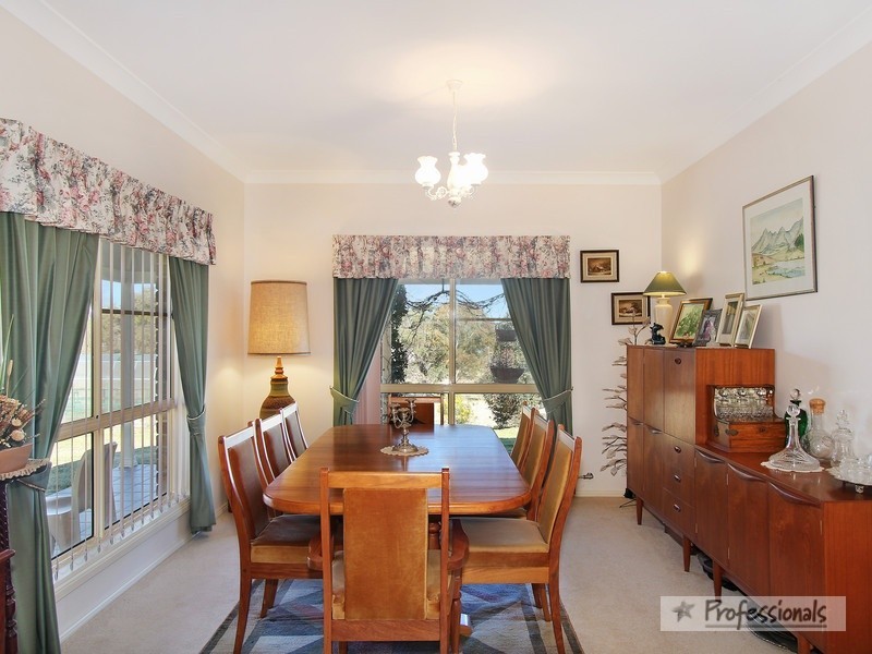 10 Fitzroy Street, Uralla NSW 2358