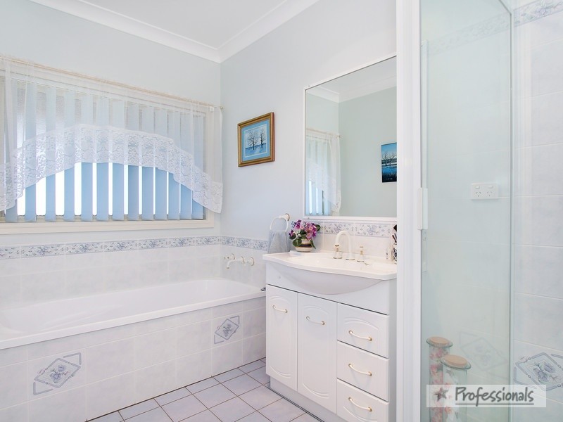 10 Fitzroy Street, Uralla NSW 2358