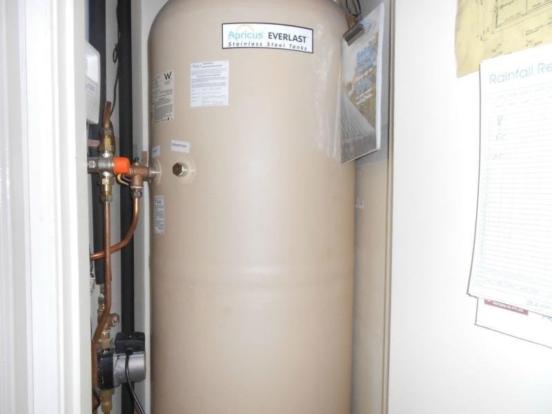 4 Thunderbolts Way, Uralla NSW 2358