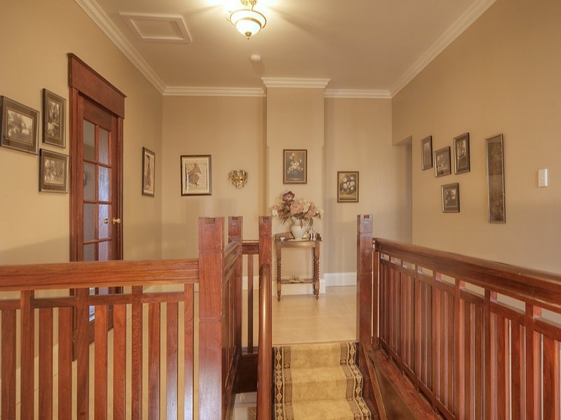 2/2 Uralla Road, Armidale NSW 2350