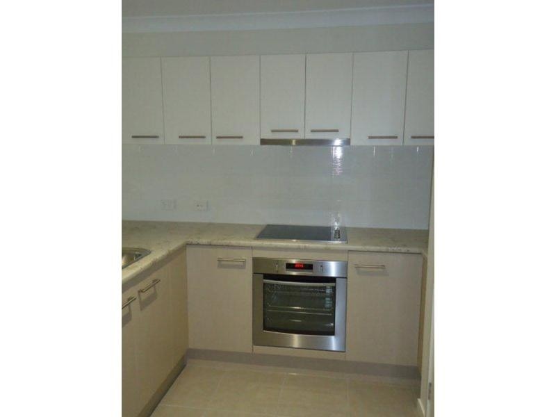 2/11 Gordon Street, Armidale NSW 2350