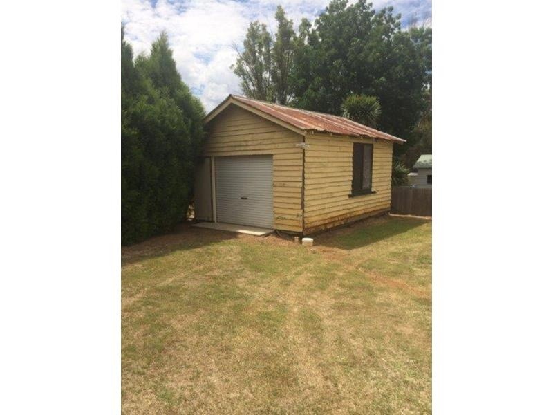 108 Niagara Street, Armidale NSW 2350