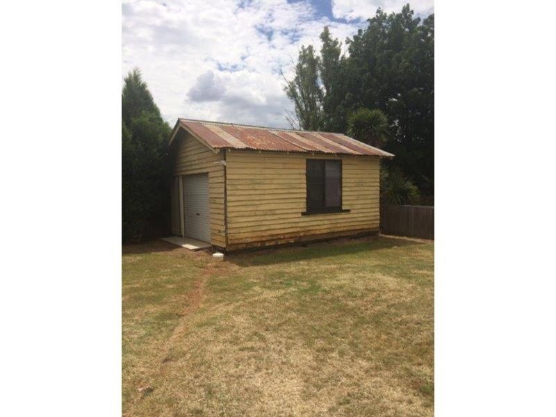 108 Niagara Street, Armidale NSW 2350