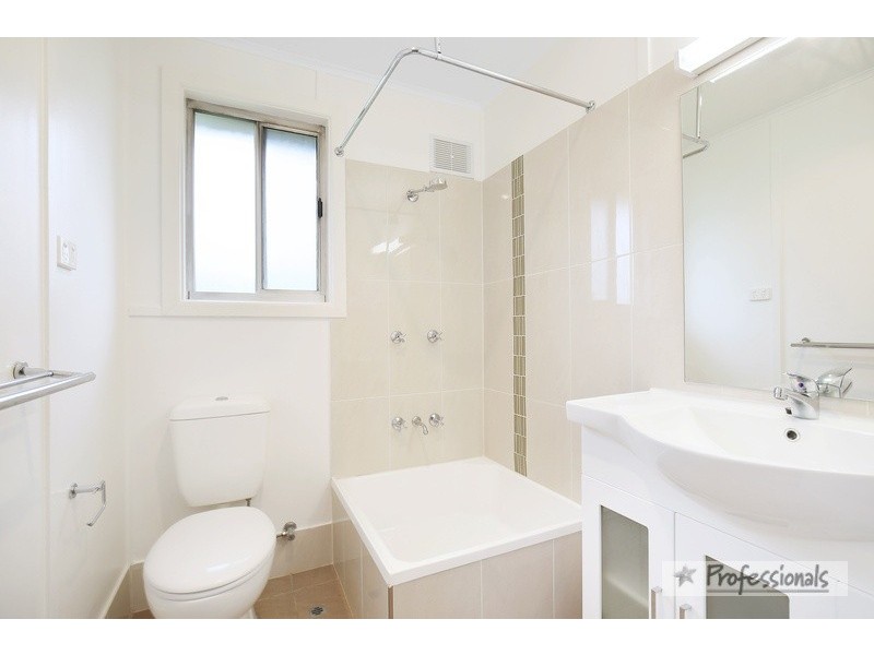 36 Golgotha Street, Armidale NSW 2350