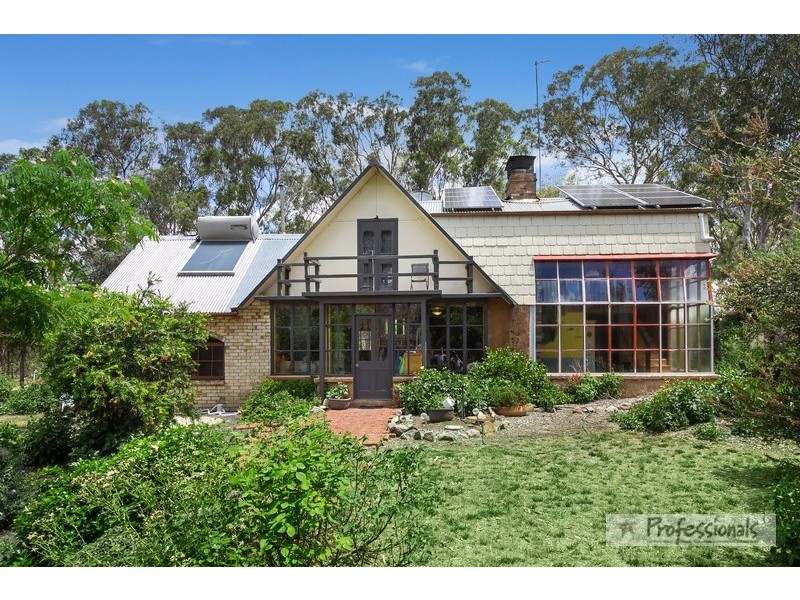 207 Chinamans Gully Road, Armidale NSW 2350