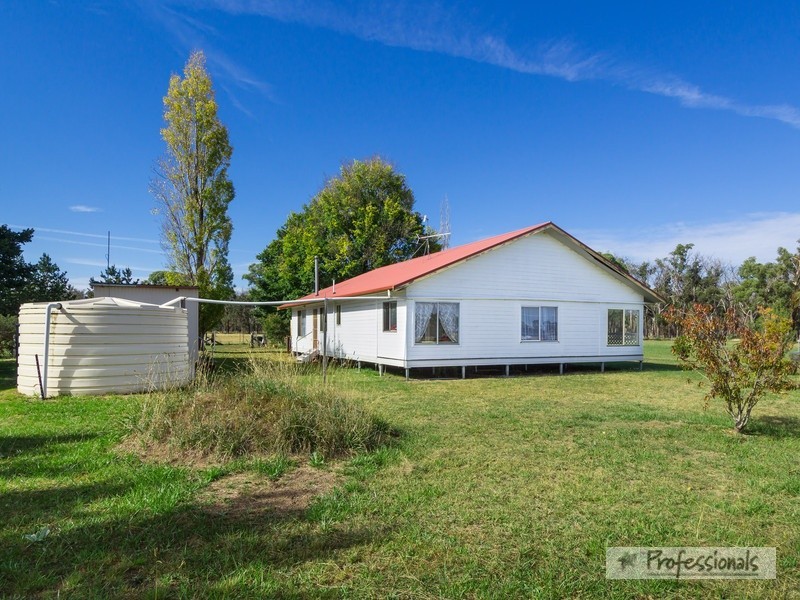 496 Pinegrove Road, Invergowrie NSW 2350