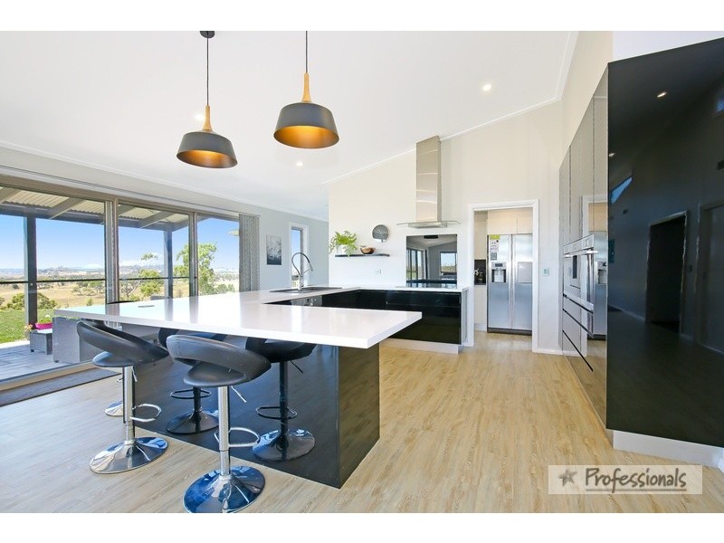 100 Old Gostwyck Road, Armidale NSW 2350