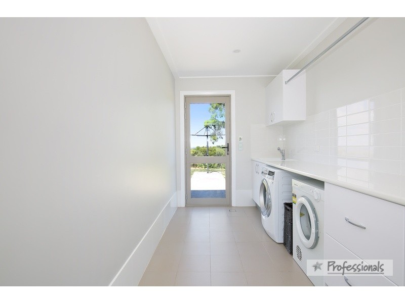 100 Old Gostwyck Road, Armidale NSW 2350