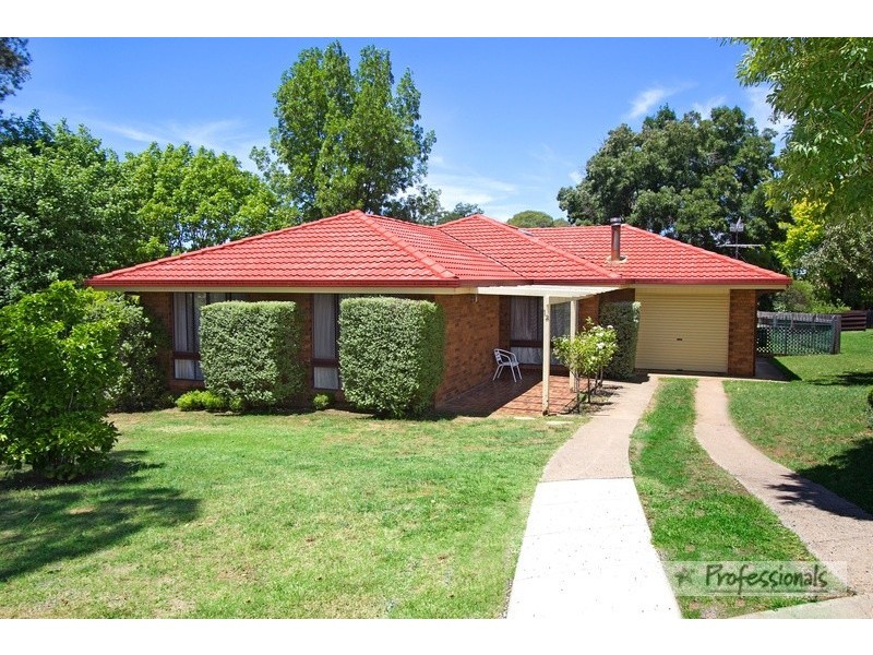 12 Stewart Crescent, Armidale NSW 2350