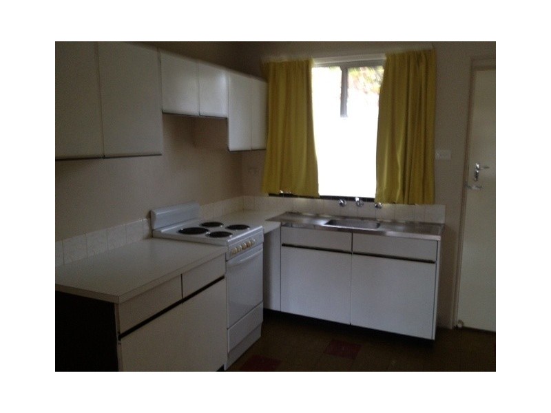 4/4 Speare Avenue, Armidale NSW 2350