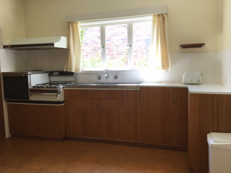 9 Salmon Avenue, Armidale NSW 2350