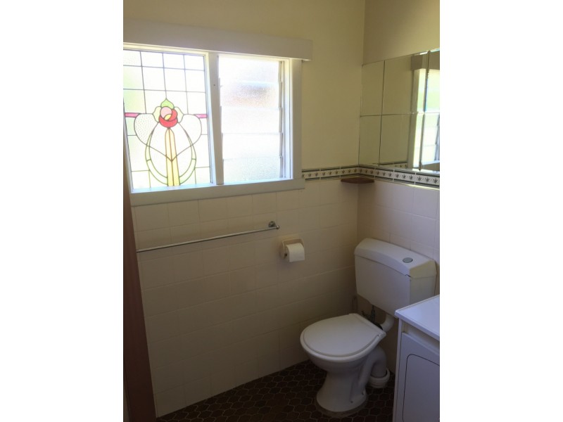 9 Salmon Avenue, Armidale NSW 2350