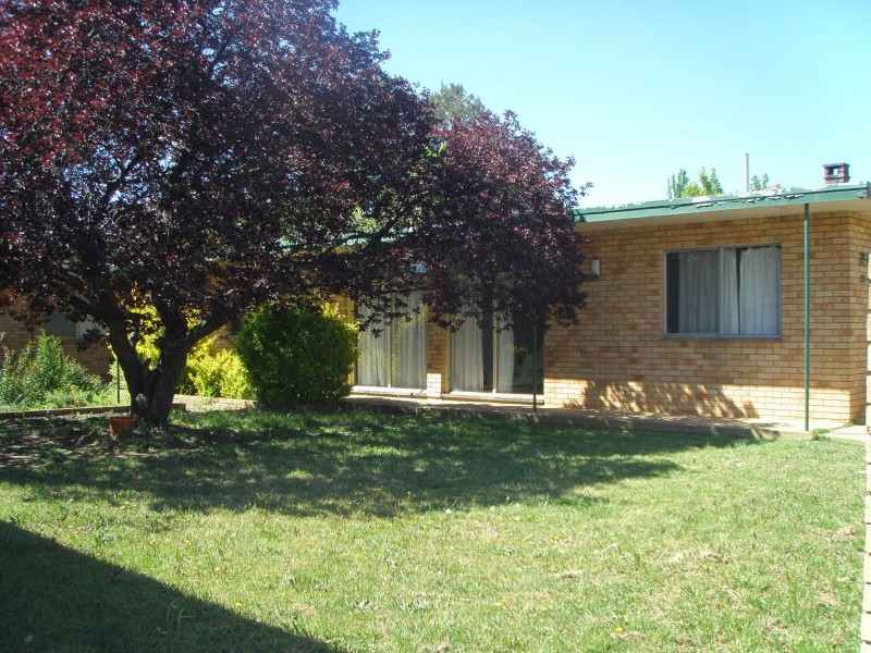 2/115 Markham Street, Armidale NSW 2350