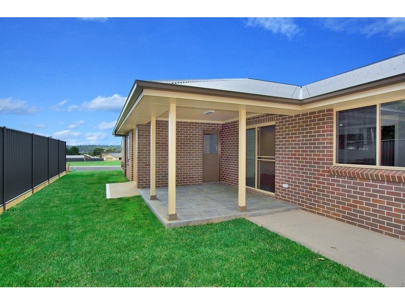 4/22 Freeman Crescent, Armidale NSW 2350