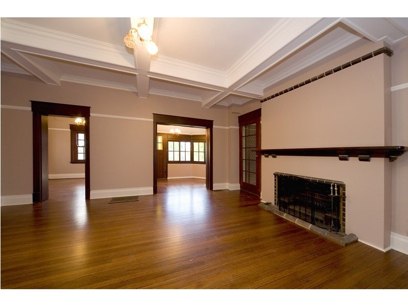 1/2 Uralla Road, Armidale NSW 2350