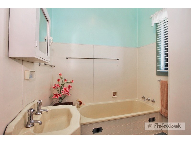 12 Marsh Street, Armidale NSW 2350