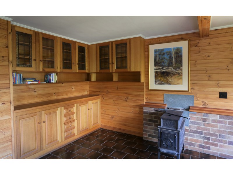 136 Kingstown Road, Uralla NSW 2358