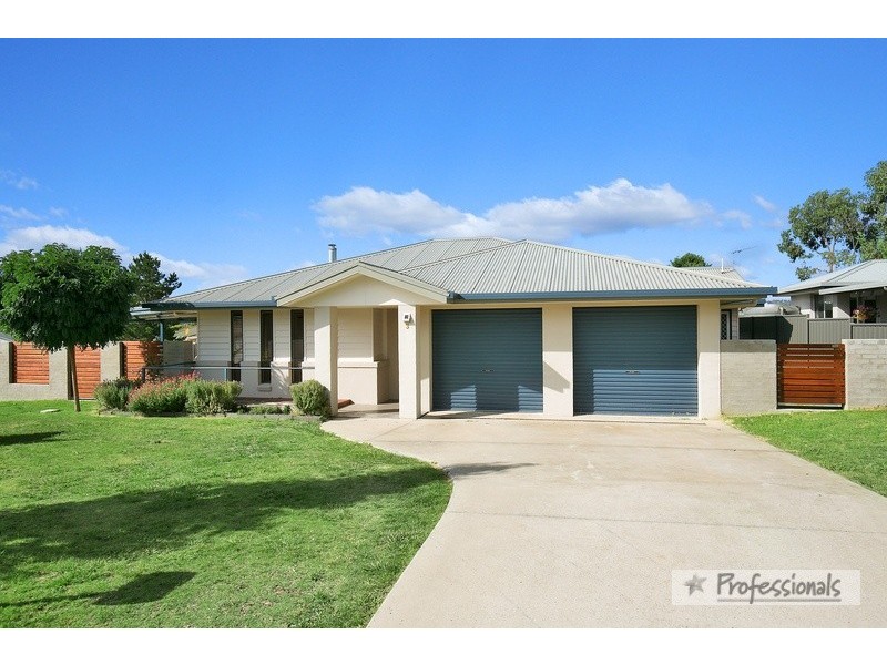 3 Albion Close, Armidale NSW 2350