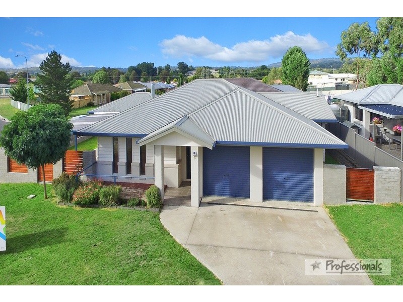 3 Albion Close, Armidale NSW 2350