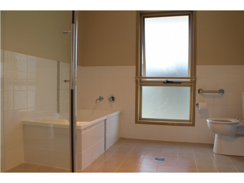 103 Sandon Street, Guyra NSW 2365