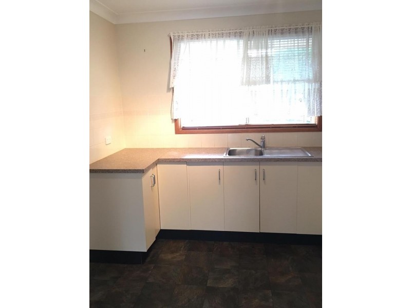 2/8 Nathaniel Pigeon Drive, Armidale NSW 2350