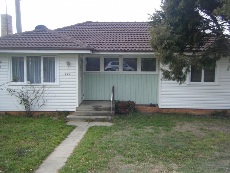 243 Brown Street, Armidale NSW 2350