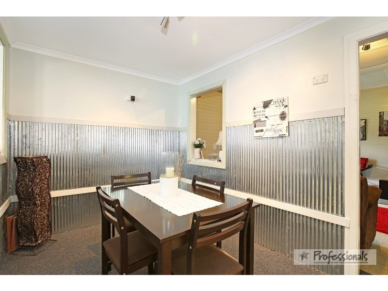 18 Samuelson Crescent, Armidale NSW 2350