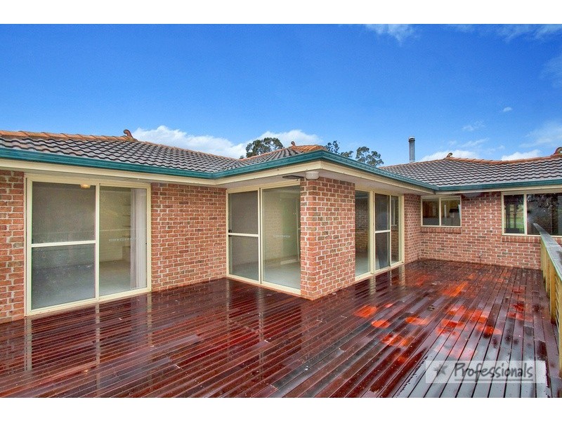 15 Rosecommon Avenue, Armidale NSW 2350