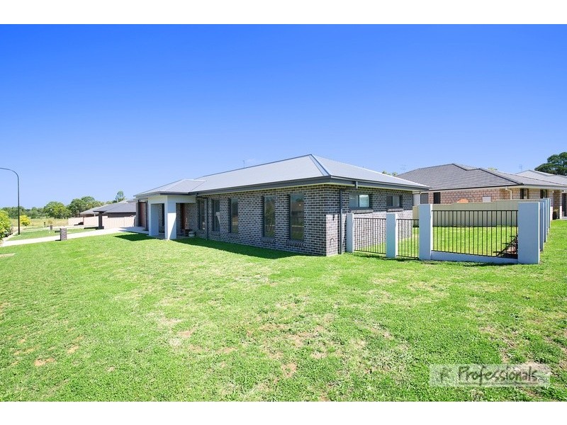 15 Spearmount Drive, Armidale NSW 2350