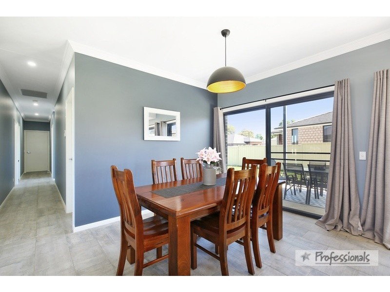 15 Spearmount Drive, Armidale NSW 2350