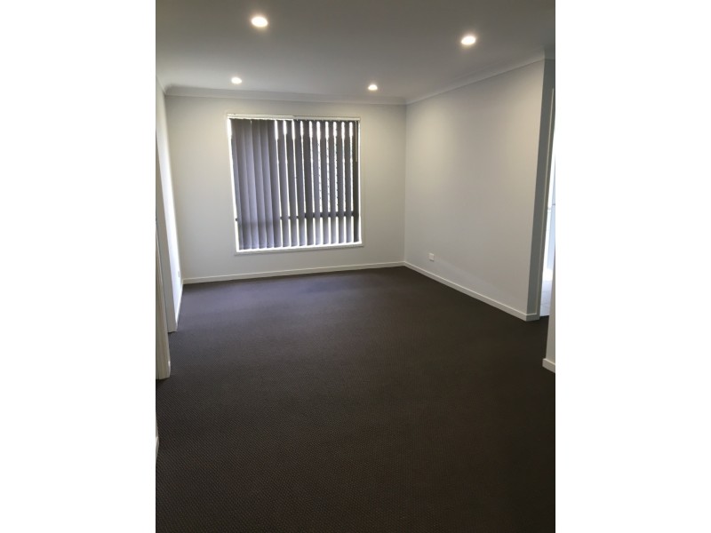 10 Lara Avenue, Armidale NSW 2350