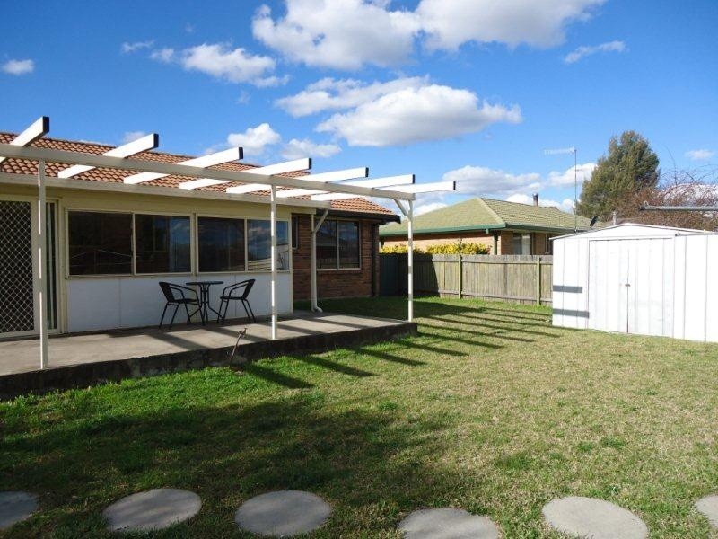 18 Centennial Close, Armidale NSW 2350