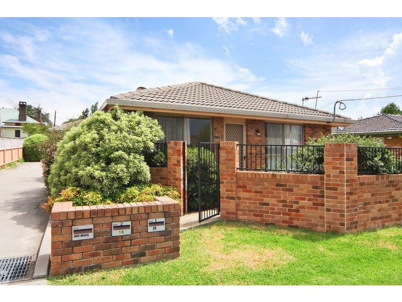 1/16 Naughten Avenue, Armidale NSW 2350