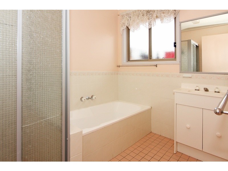 1/16 Naughten Avenue, Armidale NSW 2350