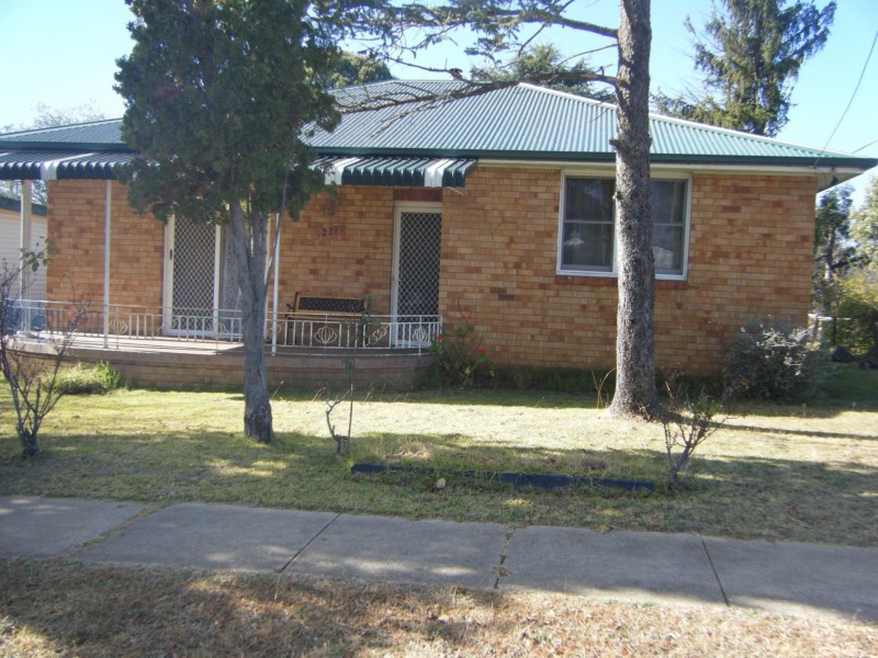 217 Kennedy Street, Armidale NSW 2350
