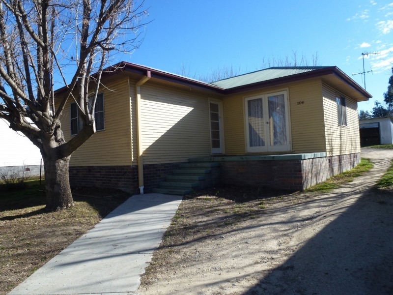 106 Markham Street, Armidale NSW 2350