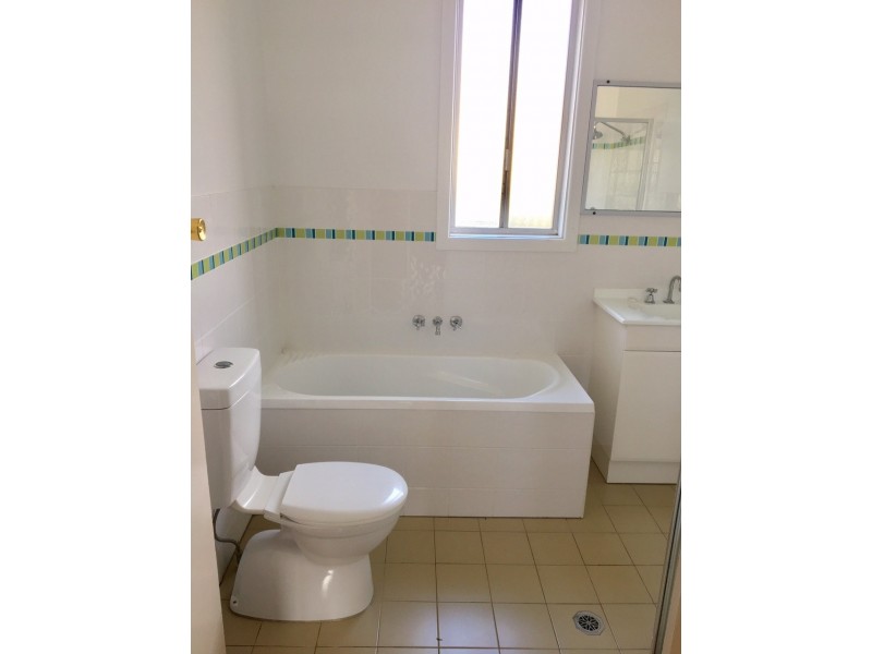 64 Mossman Street, Armidale NSW 2350