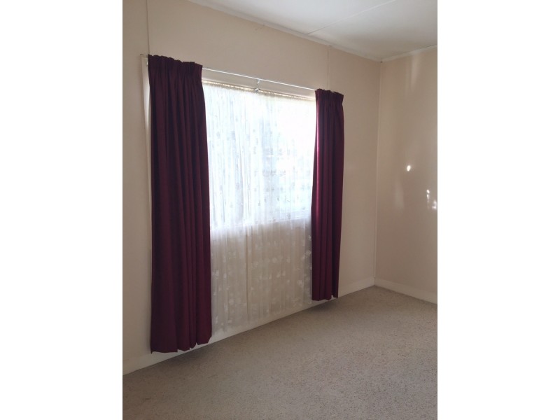 64 Mossman Street, Armidale NSW 2350
