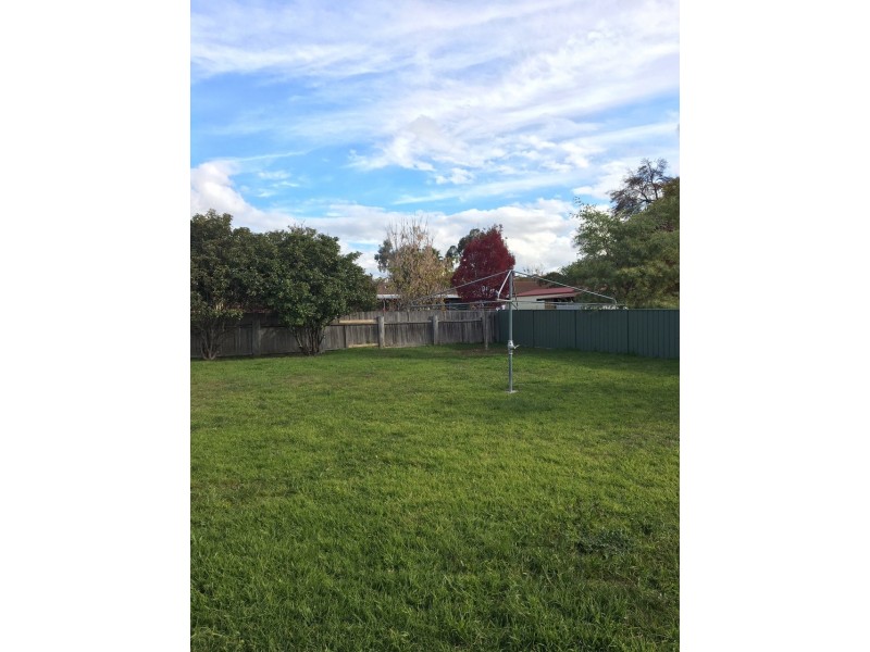 64 Mossman Street, Armidale NSW 2350