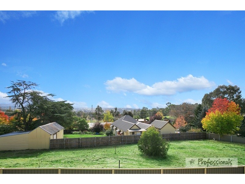 4a Burgess Street, Armidale NSW 2350
