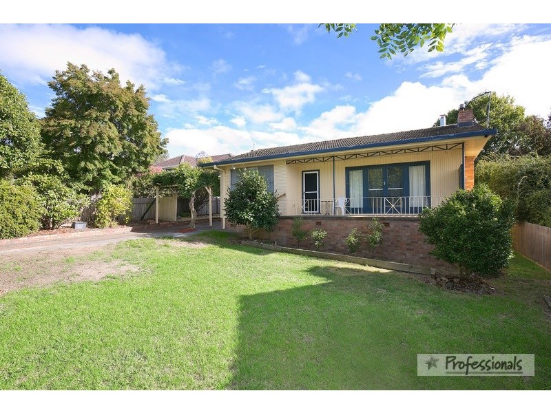 9 Richardson Avenue, Armidale NSW 2350