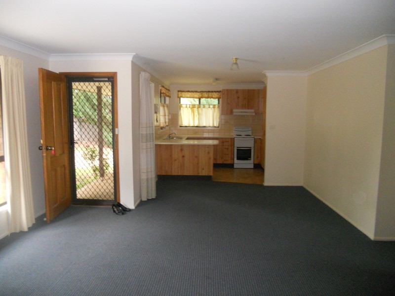 2/9 Napier Court, Armidale NSW 2350