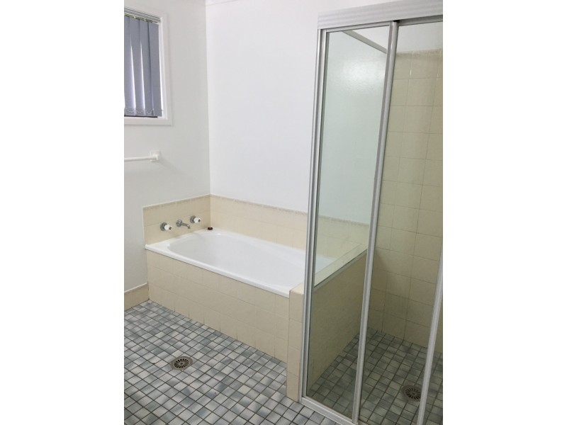 2/9 Napier Court, Armidale NSW 2350