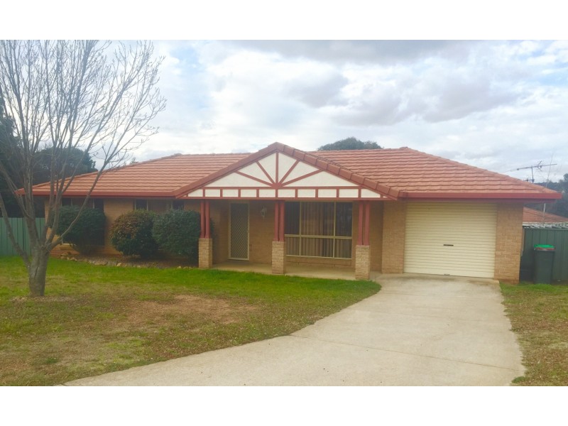5 Glendower Close, Armidale NSW 2350