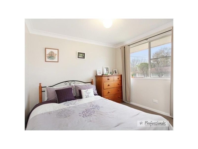 1/20 James Avenue, Armidale NSW 2350