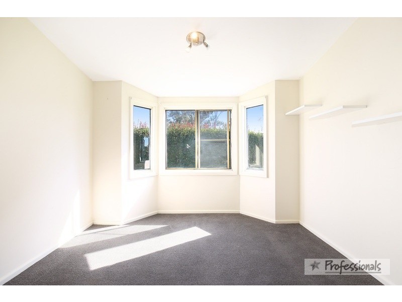 27 Duval Street, Armidale NSW 2350