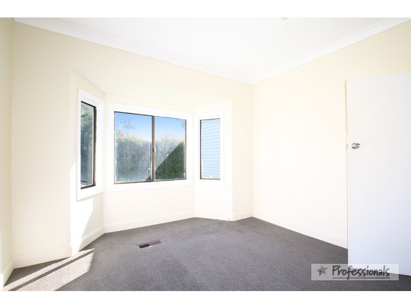 27 Duval Street, Armidale NSW 2350