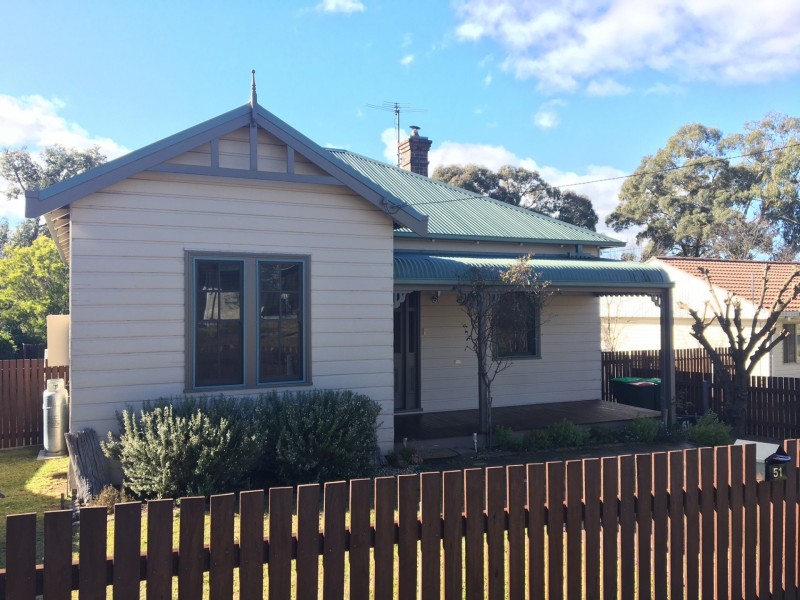 51 Kentucky Street, Armidale NSW 2350