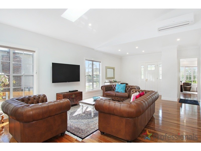 212 Marsh Street, Armidale NSW 2350