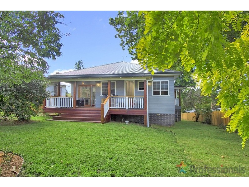 212 Marsh Street, Armidale NSW 2350
